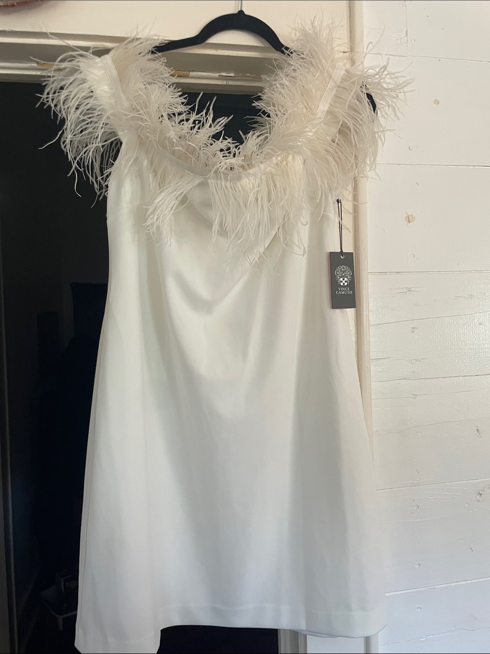 Vince Camuto Feather Trim Ivory Dress NWT Bridal Bachelorette Size L MSRP $179